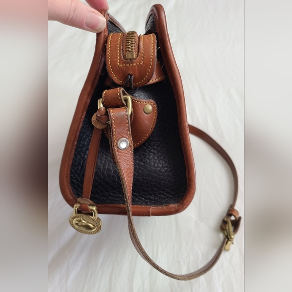 Vintage Dooney & Bourke Buckle Satchel Purse Black Pebbled Leather USA Designer - Picture 8 of 16